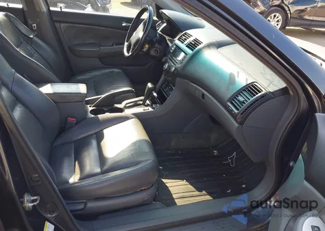 2003 Honda Accord 2.4 Ex из США, поврежденный, VIN 1HGCM56603A066333